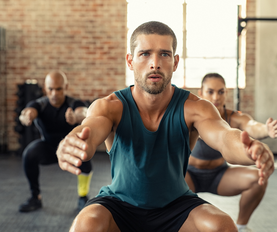 Athletic man doing functional fitness training